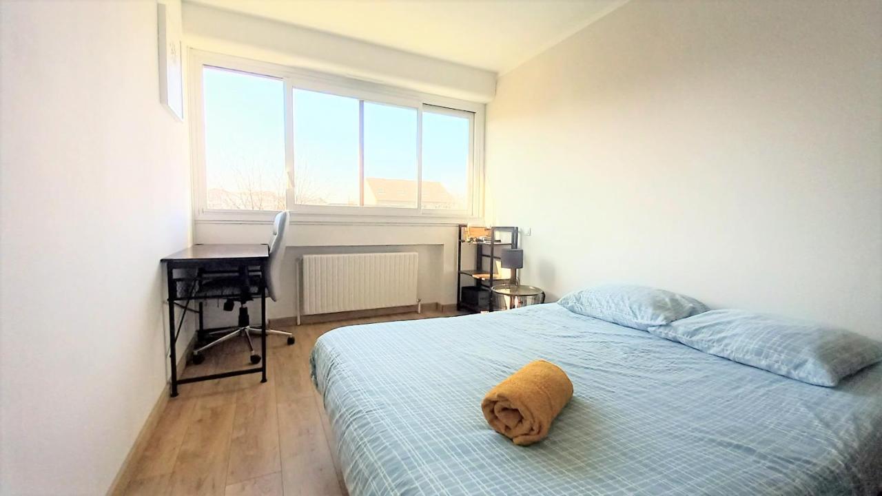Magnifique Cocon - Metro A Republique - 2 Belles Chambres Avec Dressings - Wifi Gratuit - Netflix - Au Calme Absolu - Lumineux - Jardin Arbore Partage Dans La Residence Villeurbanne Exterior foto
